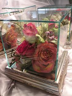 preservation services, wedding keepsakes, preserved flowers, Preserved Flowers, freeze drying flowers, fresh flower preservation, preserve memorial flowers, flowers preservation services, Wedding Bouquet Preservation, freeze dry floral preservation, flower keepsake, preserving bouquets