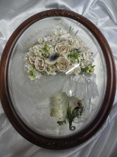 preserve wedding bouquet, preserved wedding flowers, preserving wedding flowers, drying wedding bouquet, freeze dry wedding bouquet, save bridal bouquet